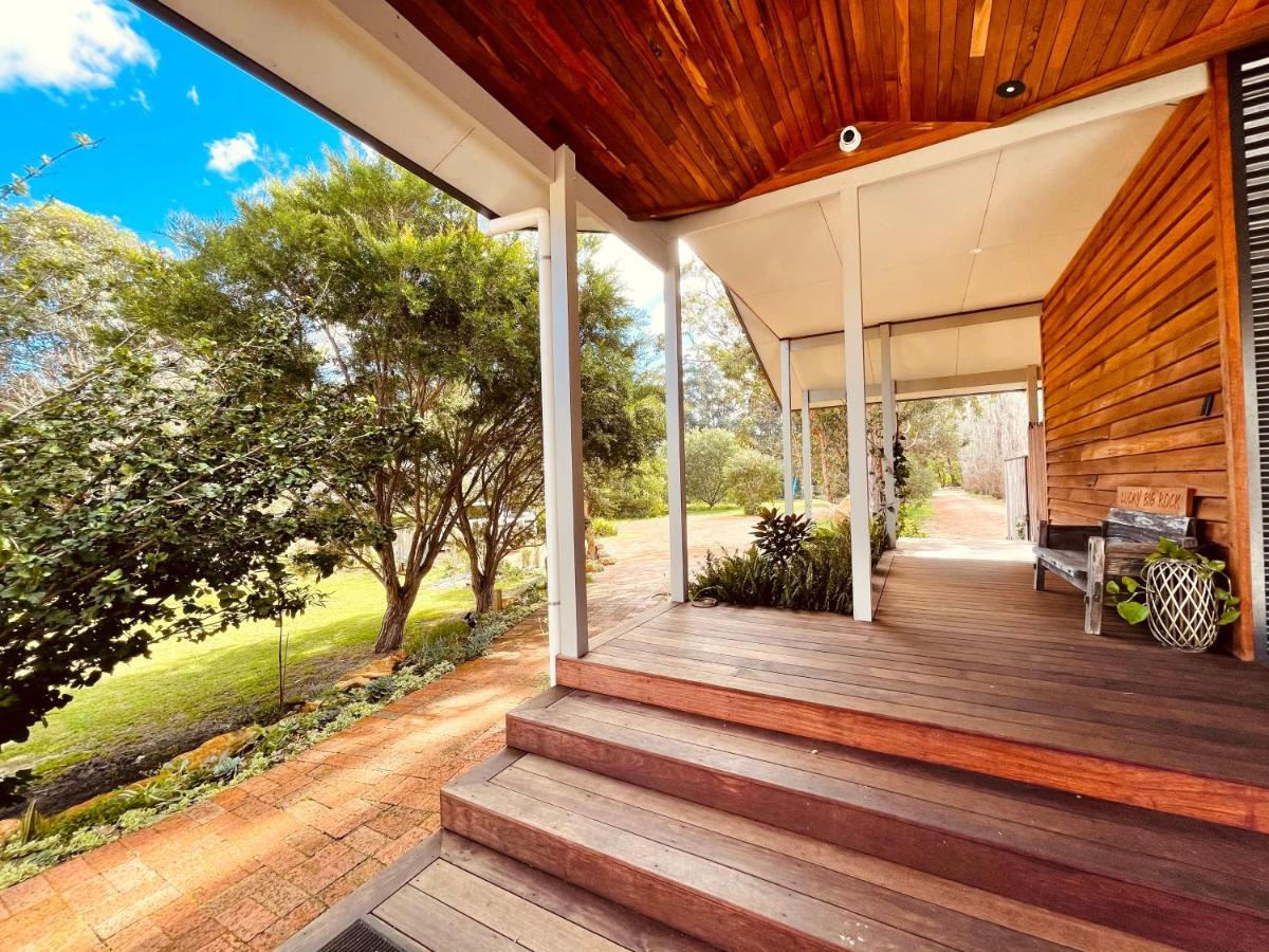 Grape Juice Retreat Rustic Romantic Gateway 5Mins To Beaches & Town Margaret River Kültér fotó