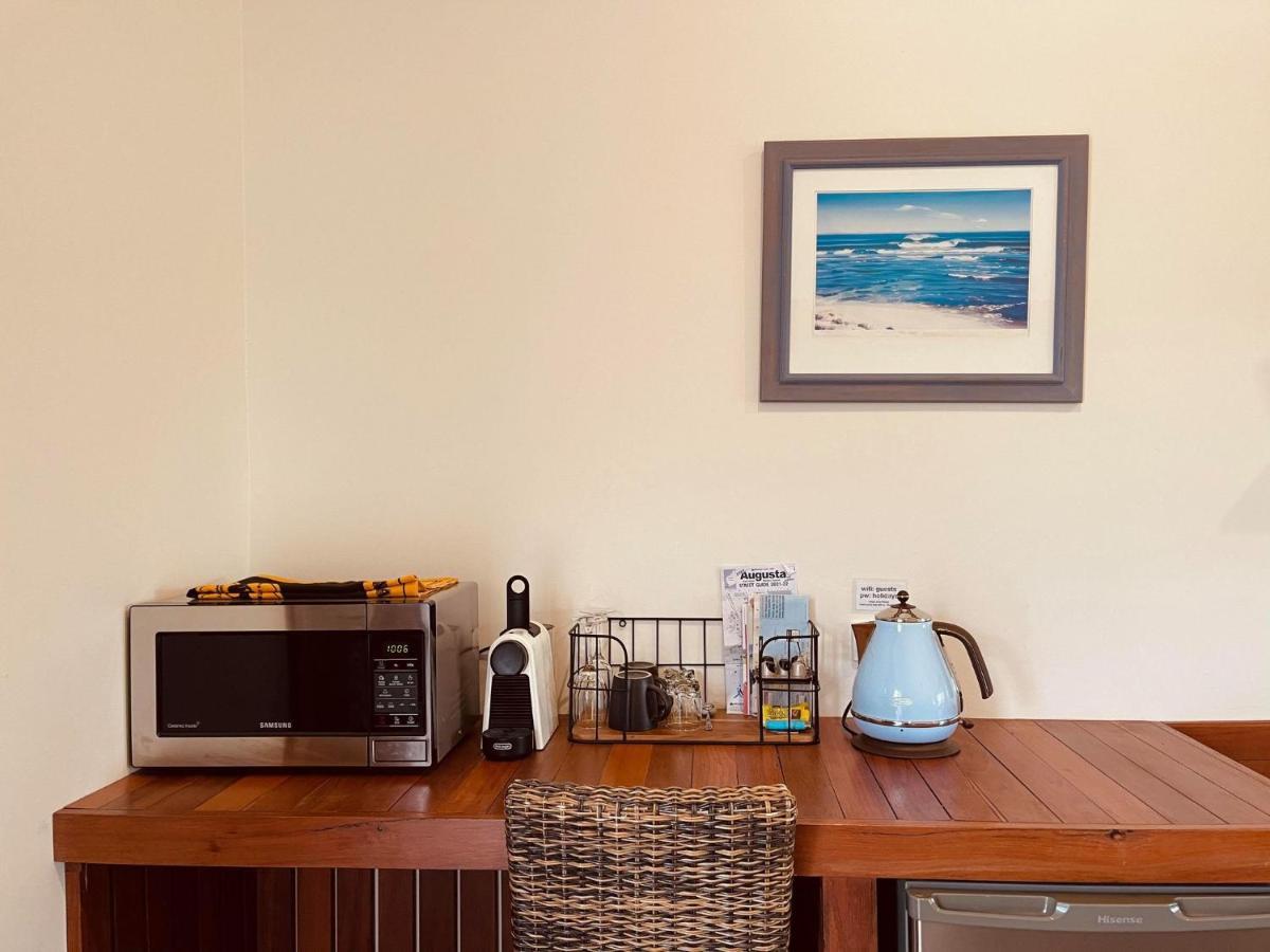 Grape Juice Retreat Rustic Romantic Gateway 5Mins To Beaches & Town Margaret River Kültér fotó