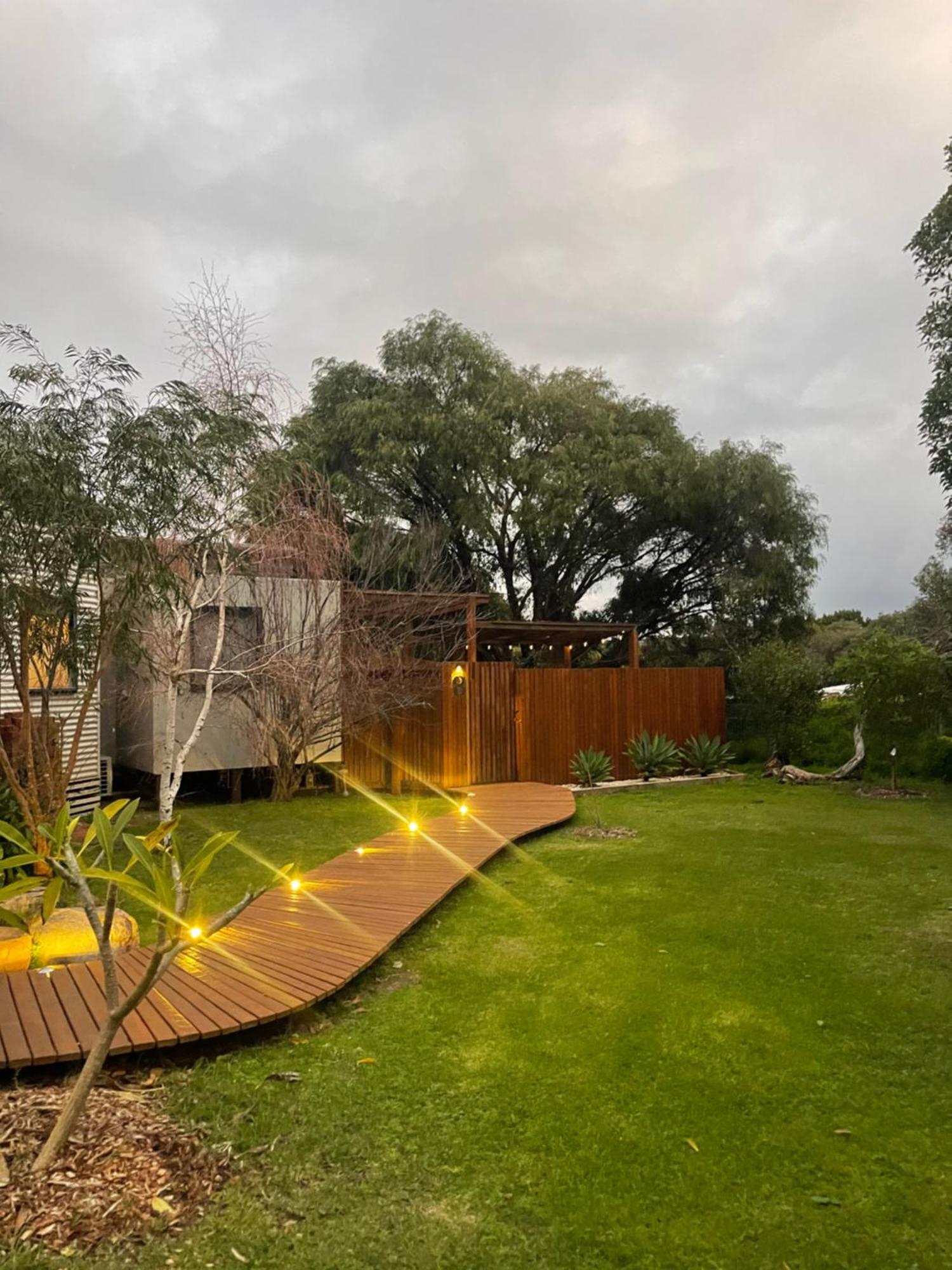 Grape Juice Retreat Rustic Romantic Gateway 5Mins To Beaches & Town Margaret River Kültér fotó